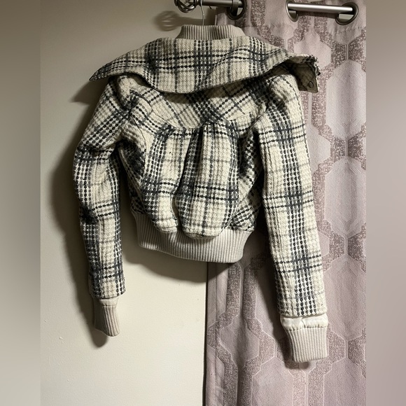 Sugar candy jacket - Picture 2 of 2